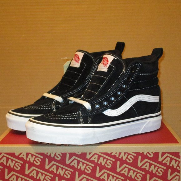 SOLD!! Vans SK8-Hi MTE    (MTE) Black/True White 2    Women's 7      VN0A4BV7DX6 - Picture 1 of 11